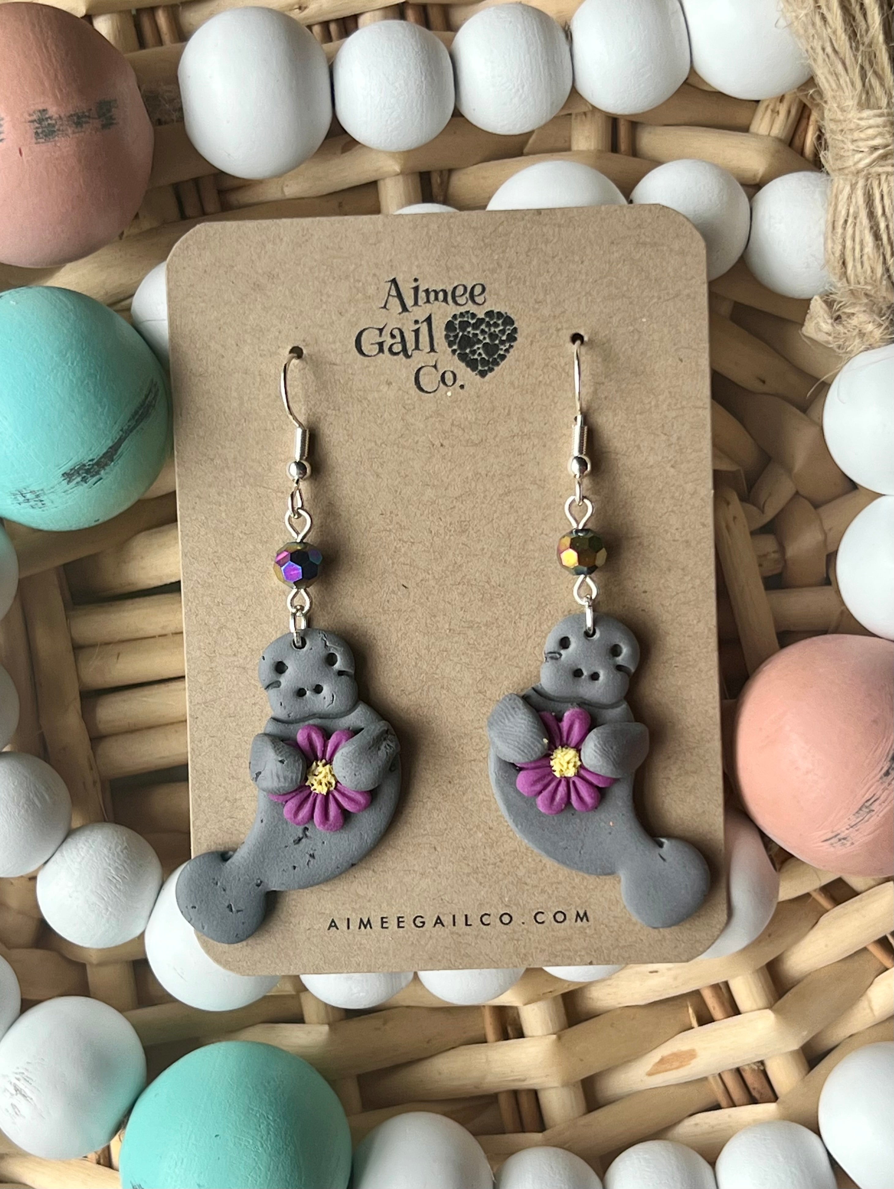 Manatee Daisy Dangle