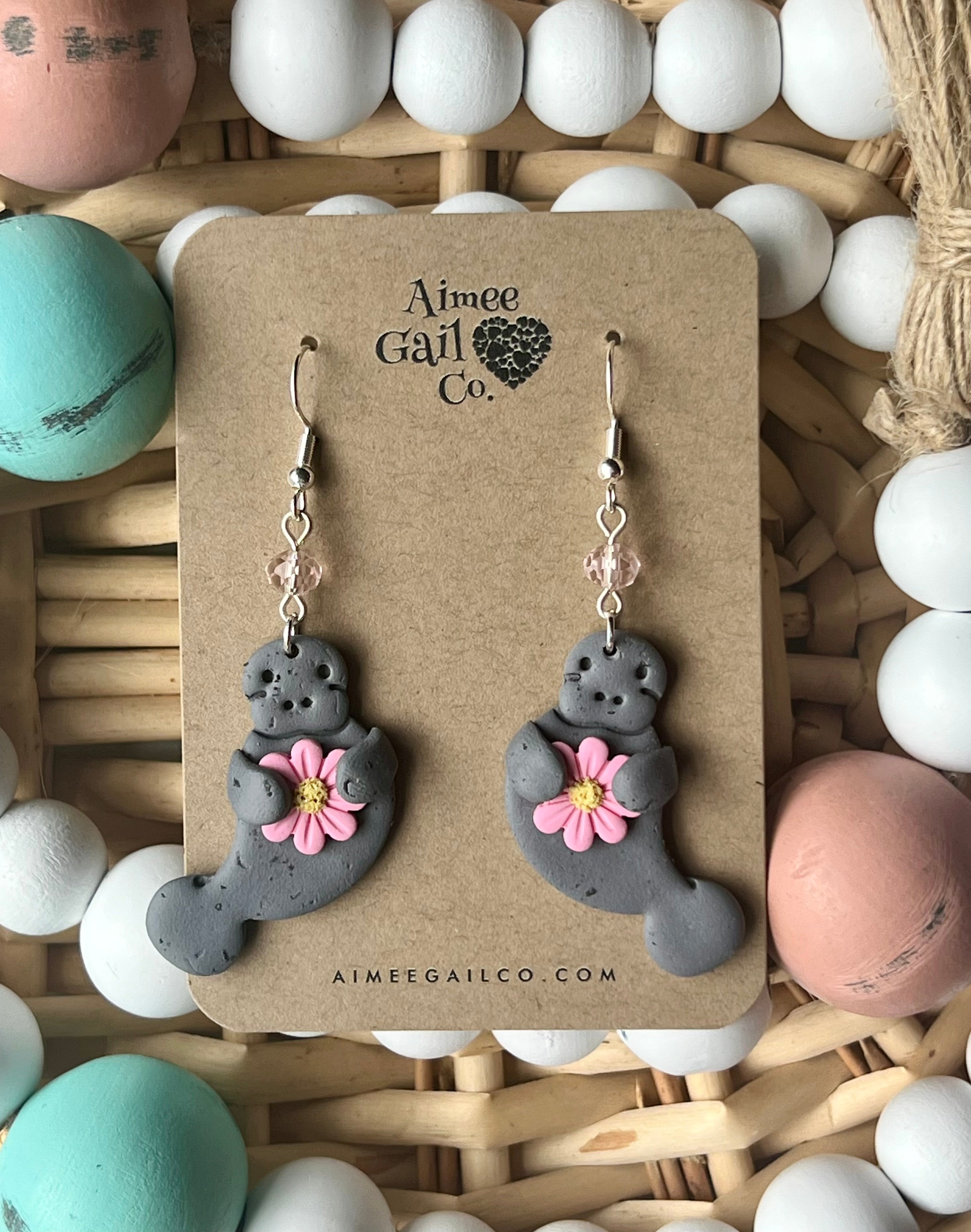 Manatee Daisy Dangle